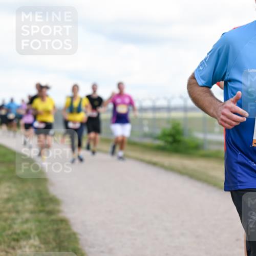 14.09.2025 - Airport Race Dr. Thomas Lammeyer http://msf.ph/oto/8877588 14.09.2025 12:23:51 Laufen 42, 1313 meine-sportfotos.de