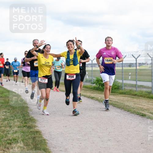 14.09.2025 - Airport Race Dr. Thomas Lammeyer http://msf.ph/oto/8877599 14.09.2025 12:23:52 Laufen 45, 877, 1683, 256, 1840 meine-sportfotos.de