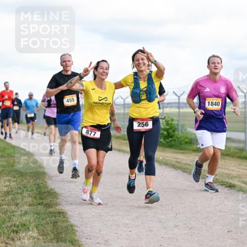 14.09.2025 - Airport Race Dr. Thomas Lammeyer http://msf.ph/oto/8877604 14.09.2025 12:23:53 Laufen 455, 877, 256, 1840 meine-sportfotos.de