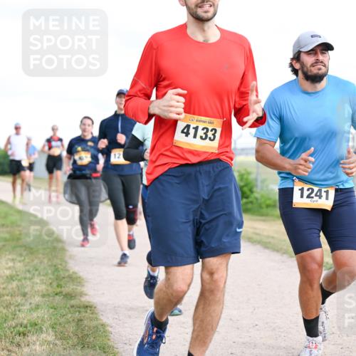 14.09.2025 - Airport Race Dr. Thomas Lammeyer http://msf.ph/oto/8877657 14.09.2025 12:24:01 Laufen 12, 4133, 1241 meine-sportfotos.de