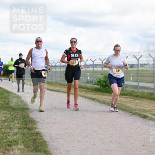 14.09.2025 - Airport Race Dr. Thomas Lammeyer http://msf.ph/oto/8877686 14.09.2025 12:24:05 Laufen 1916, 953, 54, 1084 meine-sportfotos.de
