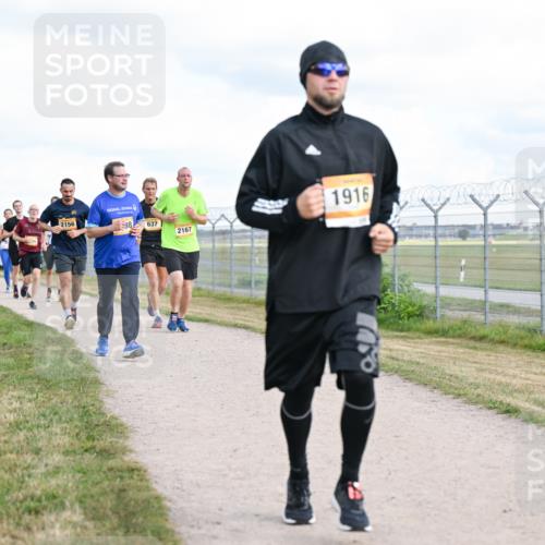 14.09.2025 - Airport Race Dr. Thomas Lammeyer http://msf.ph/oto/8877725 14.09.2025 12:24:11 Laufen 1916, 2156, 98, 637, 2167 meine-sportfotos.de