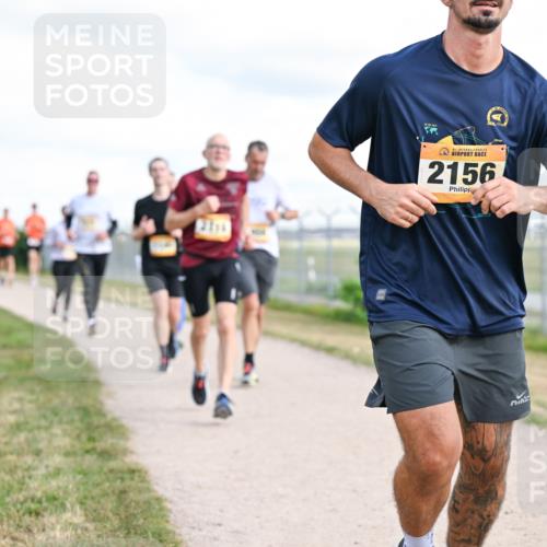 14.09.2025 - Airport Race Dr. Thomas Lammeyer http://msf.ph/oto/8877765 14.09.2025 12:24:17 Laufen 42, 2156 meine-sportfotos.de