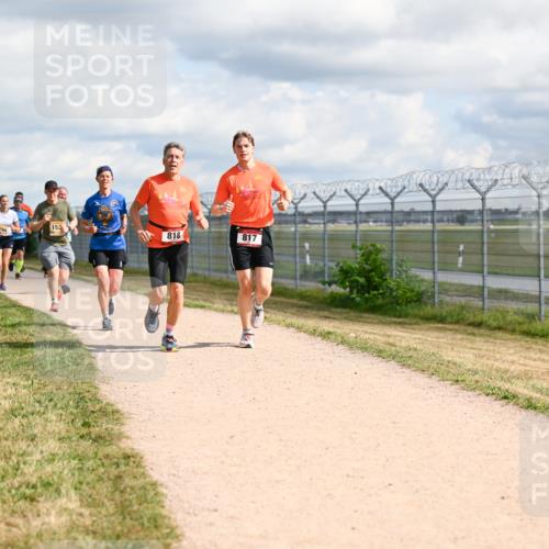 14.09.2025 - Airport Race Dr. Thomas Lammeyer http://msf.ph/oto/8877801 14.09.2025 12:24:25 Laufen 153, 818, 817 meine-sportfotos.de