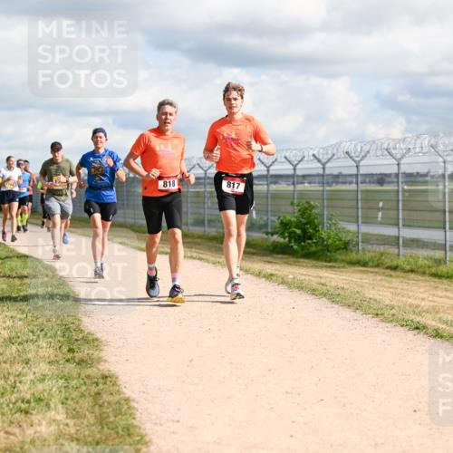 14.09.2025 - Airport Race Dr. Thomas Lammeyer http://msf.ph/oto/8877805 14.09.2025 12:24:25 Laufen 818, 817 meine-sportfotos.de