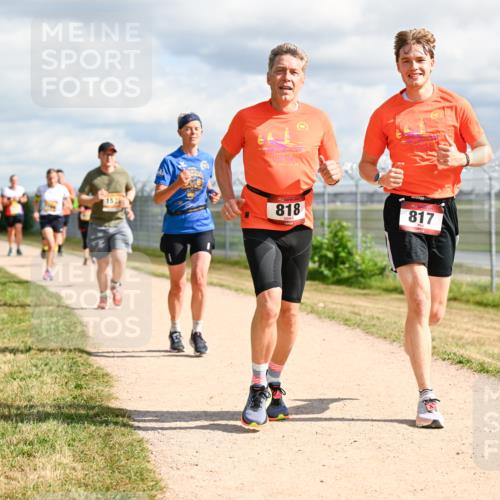 14.09.2025 - Airport Race Dr. Thomas Lammeyer http://msf.ph/oto/8877816 14.09.2025 12:24:27 Laufen 818, 817 meine-sportfotos.de
