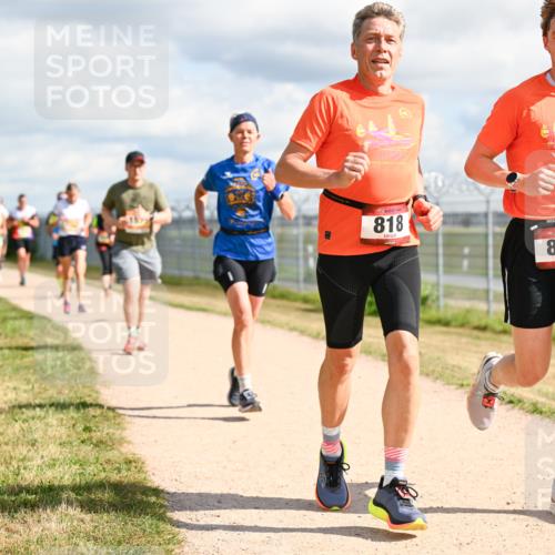 14.09.2025 - Airport Race Dr. Thomas Lammeyer http://msf.ph/oto/8877819 14.09.2025 12:24:27 Laufen 818, 817 meine-sportfotos.de