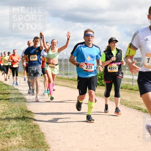 14.09.2025 - Airport Race Dr. Thomas Lammeyer http://msf.ph/oto/8877854 14.09.2025 12:24:34 Laufen 1599, 225, 4222, 1602, 178 meine-sportfotos.de