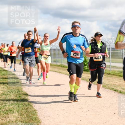 14.09.2025 - Airport Race Dr. Thomas Lammeyer http://msf.ph/oto/8877855 14.09.2025 12:24:34 Laufen 1599, 1602, 225, 4222, 84 meine-sportfotos.de