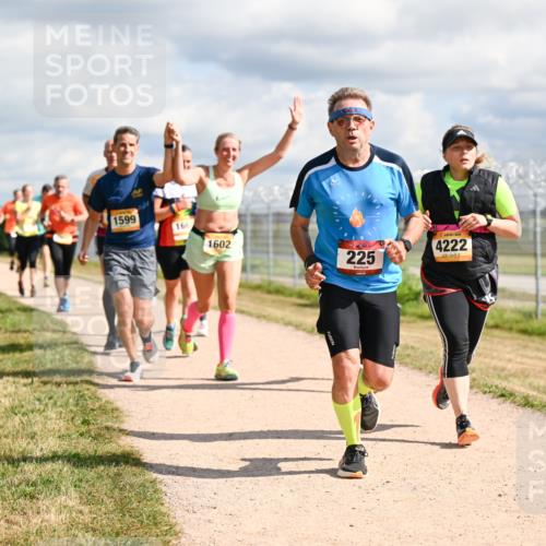 14.09.2025 - Airport Race Dr. Thomas Lammeyer http://msf.ph/oto/8877857 14.09.2025 12:24:34 Laufen 1599, 166, 1602, 4222, 225 meine-sportfotos.de