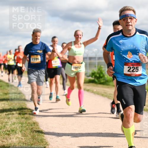 14.09.2025 - Airport Race Dr. Thomas Lammeyer http://msf.ph/oto/8877861 14.09.2025 12:24:35 Laufen 1599, 1602, 225, 4222 meine-sportfotos.de