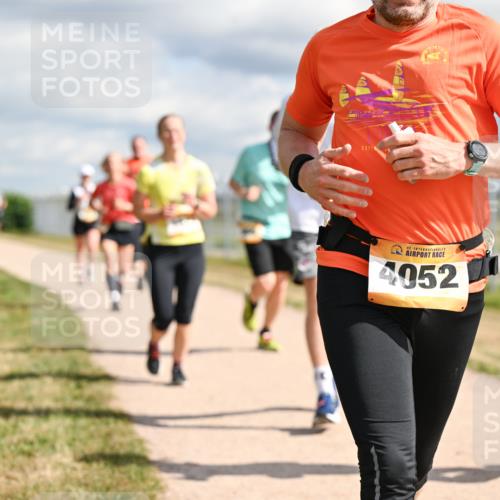 14.09.2025 - Airport Race Dr. Thomas Lammeyer http://msf.ph/oto/8877888 14.09.2025 12:24:40 Laufen 42, 4052, 534 meine-sportfotos.de