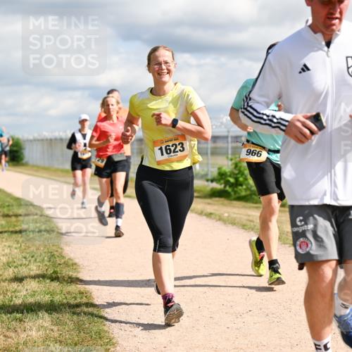 14.09.2025 - Airport Race Dr. Thomas Lammeyer http://msf.ph/oto/8877894 14.09.2025 12:24:41 Laufen 1623, 966 meine-sportfotos.de
