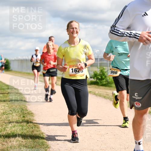 14.09.2025 - Airport Race Dr. Thomas Lammeyer http://msf.ph/oto/8877895 14.09.2025 12:24:41 Laufen 1623, 966 meine-sportfotos.de