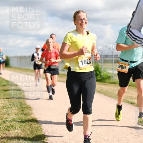 14.09.2025 - Airport Race Dr. Thomas Lammeyer http://msf.ph/oto/8877897 14.09.2025 12:24:41 Laufen 1623, 966 meine-sportfotos.de