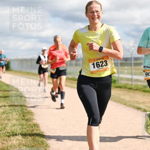 14.09.2025 - Airport Race Dr. Thomas Lammeyer http://msf.ph/oto/8877899 14.09.2025 12:24:41 Laufen 1623, 966 meine-sportfotos.de