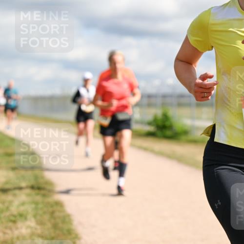14.09.2025 - Airport Race Dr. Thomas Lammeyer http://msf.ph/oto/8877903 14.09.2025 12:24:42 Laufen 42, 1623 meine-sportfotos.de