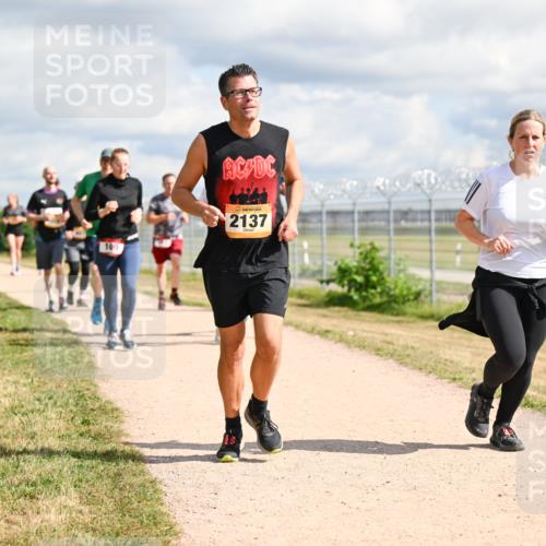 14.09.2025 - Airport Race Dr. Thomas Lammeyer http://msf.ph/oto/8877978 14.09.2025 12:24:57 Laufen 100, 2137 meine-sportfotos.de