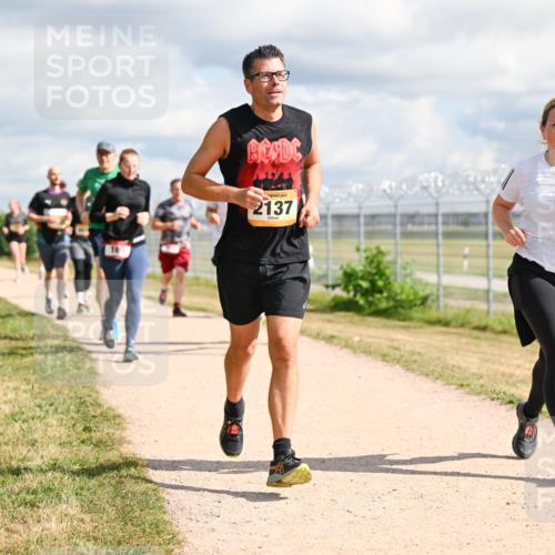 14.09.2025 - Airport Race Dr. Thomas Lammeyer http://msf.ph/oto/8877979 14.09.2025 12:24:57 Laufen 100, 2137 meine-sportfotos.de
