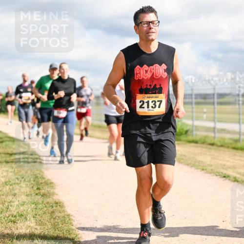 14.09.2025 - Airport Race Dr. Thomas Lammeyer http://msf.ph/oto/8877983 14.09.2025 12:24:57 Laufen 2137 meine-sportfotos.de