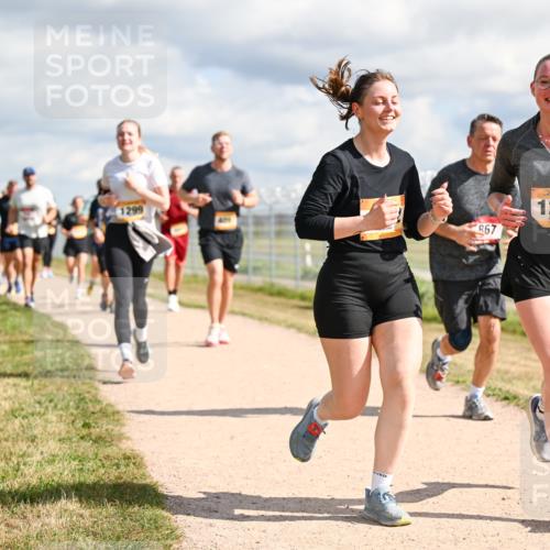 14.09.2025 - Airport Race Dr. Thomas Lammeyer http://msf.ph/oto/8878047 14.09.2025 12:25:06 Laufen 1299, 867, 1203 meine-sportfotos.de