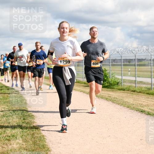 14.09.2025 - Airport Race Dr. Thomas Lammeyer http://msf.ph/oto/8878060 14.09.2025 12:25:08 Laufen 701, 1526, 45, 1299, 4097 meine-sportfotos.de
