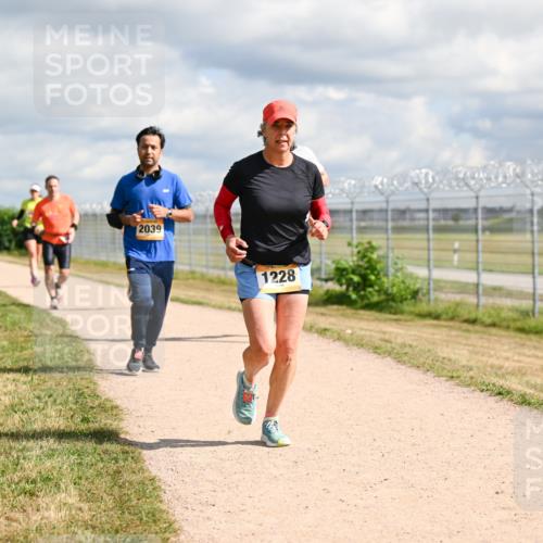 14.09.2025 - Airport Race Dr. Thomas Lammeyer http://msf.ph/oto/8878159 14.09.2025 12:25:19 Laufen 2039, 1228 meine-sportfotos.de