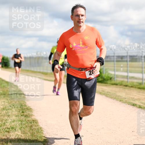 14.09.2025 - Airport Race Dr. Thomas Lammeyer http://msf.ph/oto/8878206 14.09.2025 12:25:25 Laufen 28, 54 meine-sportfotos.de