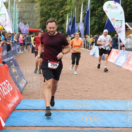 14.09.2025 - Airport Race Strokosch-Dieckow http://msf.ph/oto/8878232 14.09.2025 12:37:19 Ziel 193, 256, 259, 469, 517, 655, 676, 813, 877, 1375, 1645, 1789, 1822, 2113, 4057, 4218 meine-sportfotos.de