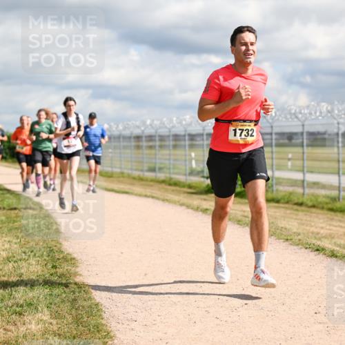 14.09.2025 - Airport Race Dr. Thomas Lammeyer http://msf.ph/oto/8878248 14.09.2025 12:25:33 Laufen 1732 meine-sportfotos.de