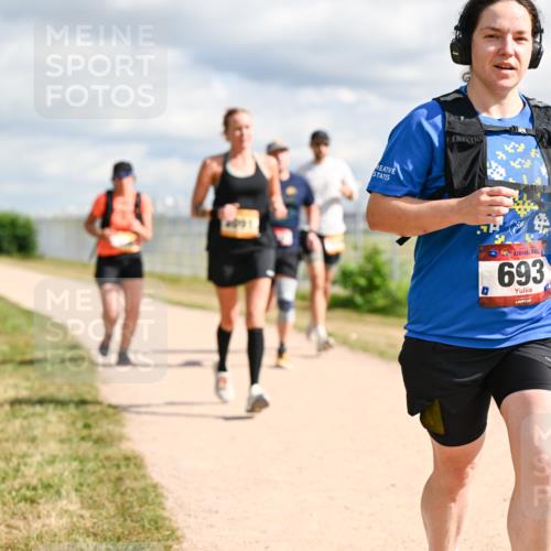 14.09.2025 - Airport Race Dr. Thomas Lammeyer http://msf.ph/oto/8878336 14.09.2025 12:25:46 Laufen 693 meine-sportfotos.de