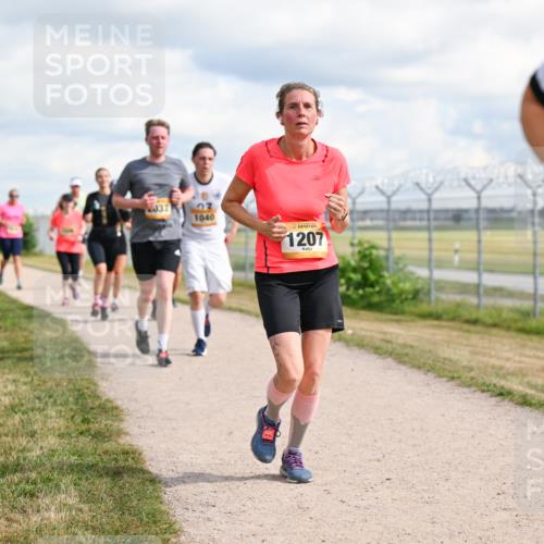14.09.2025 - Airport Race Dr. Thomas Lammeyer http://msf.ph/oto/8878427 14.09.2025 12:26:09 Laufen 033, 23, 1040, 1207 meine-sportfotos.de