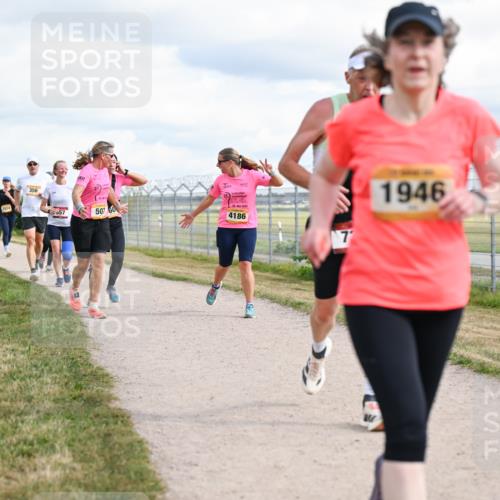 14.09.2025 - Airport Race Dr. Thomas Lammeyer http://msf.ph/oto/8878487 14.09.2025 12:26:15 Laufen 356, 57, 507, 60, 27, 9, 2025, 4186, 7, 1946 meine-sportfotos.de