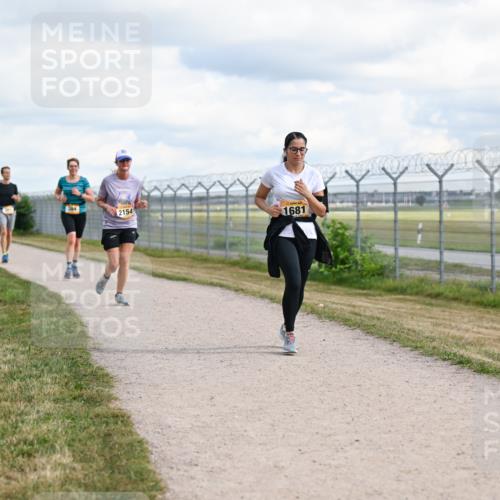 14.09.2025 - Airport Race Dr. Thomas Lammeyer http://msf.ph/oto/8878570 14.09.2025 12:26:26 Laufen 384, 2154, 1681 meine-sportfotos.de