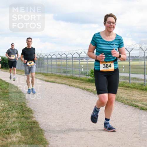 14.09.2025 - Airport Race Dr. Thomas Lammeyer http://msf.ph/oto/8878619 14.09.2025 12:26:31 Laufen 1775, 391, 384 meine-sportfotos.de