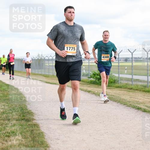 14.09.2025 - Airport Race Dr. Thomas Lammeyer http://msf.ph/oto/8878671 14.09.2025 12:26:37 Laufen 1775, 1775, 4399, 4399 meine-sportfotos.de