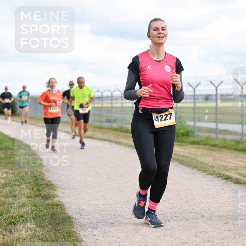 14.09.2025 - Airport Race Dr. Thomas Lammeyer http://msf.ph/oto/8878703 14.09.2025 12:26:45 Laufen 4227, 07 meine-sportfotos.de