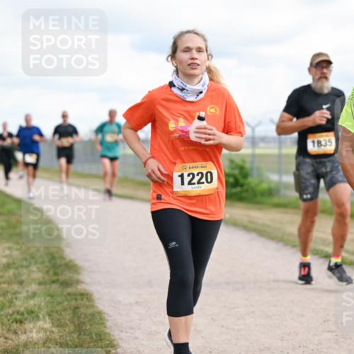 14.09.2025 - Airport Race Dr. Thomas Lammeyer http://msf.ph/oto/8878743 14.09.2025 12:26:49 Laufen 1220, 1835, 155 meine-sportfotos.de