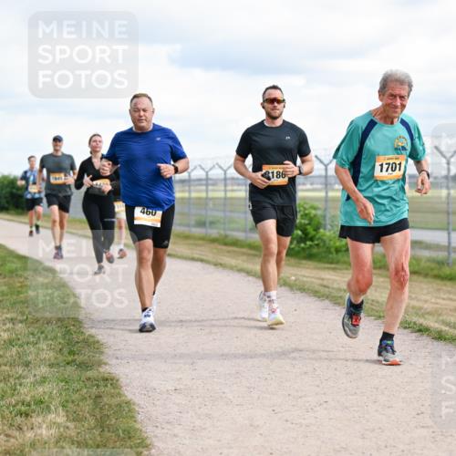 14.09.2025 - Airport Race Dr. Thomas Lammeyer http://msf.ph/oto/8878757 14.09.2025 12:26:54 Laufen 1945, 460, 460, 2014, 186, 1701 meine-sportfotos.de