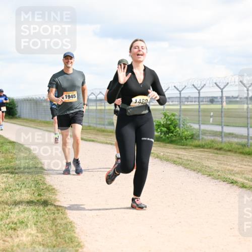 14.09.2025 - Airport Race Dr. Thomas Lammeyer http://msf.ph/oto/8878791 14.09.2025 12:26:57 Laufen 1945, 1480 meine-sportfotos.de