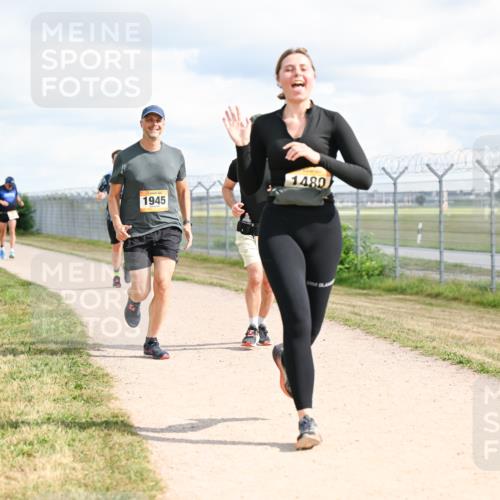 14.09.2025 - Airport Race Dr. Thomas Lammeyer http://msf.ph/oto/8878793 14.09.2025 12:26:58 Laufen 1945, 1480 meine-sportfotos.de