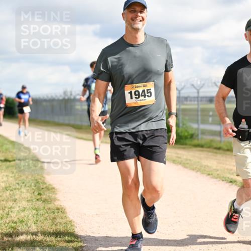 14.09.2025 - Airport Race Dr. Thomas Lammeyer http://msf.ph/oto/8878813 14.09.2025 12:27:00 Laufen 1945, 1310 meine-sportfotos.de