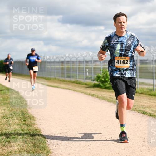 14.09.2025 - Airport Race Dr. Thomas Lammeyer http://msf.ph/oto/8878833 14.09.2025 12:27:02 Laufen 4162 meine-sportfotos.de