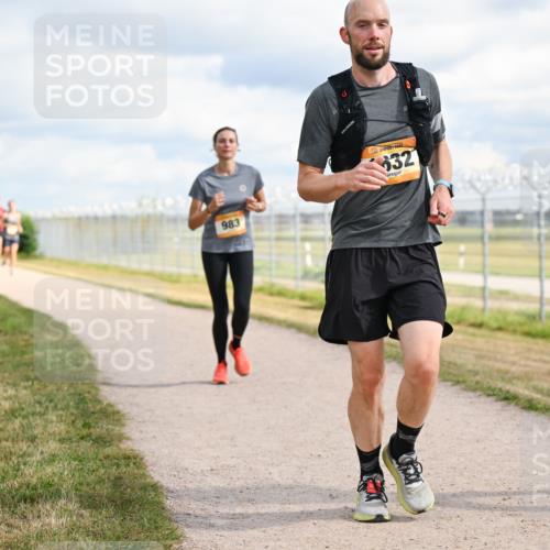 14.09.2025 - Airport Race Dr. Thomas Lammeyer http://msf.ph/oto/8878901 14.09.2025 12:27:13 Laufen 983, 632, 436 meine-sportfotos.de