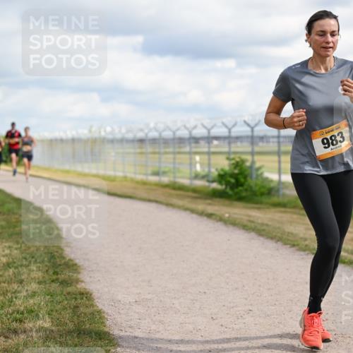 14.09.2025 - Airport Race Dr. Thomas Lammeyer http://msf.ph/oto/8878917 14.09.2025 12:27:15 Laufen 983 meine-sportfotos.de