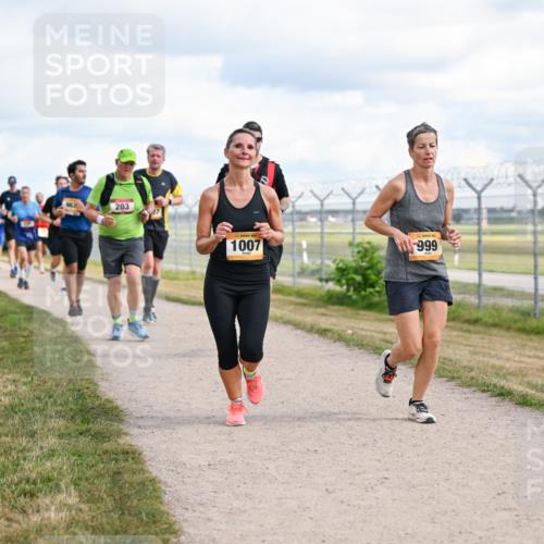 14.09.2025 - Airport Race Dr. Thomas Lammeyer http://msf.ph/oto/8878922 14.09.2025 12:27:24 Laufen 962, 203, 1007, 999 meine-sportfotos.de