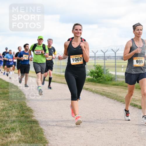 14.09.2025 - Airport Race Dr. Thomas Lammeyer http://msf.ph/oto/8878927 14.09.2025 12:27:24 Laufen 203, 1007, 999 meine-sportfotos.de