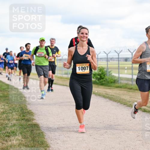 14.09.2025 - Airport Race Dr. Thomas Lammeyer http://msf.ph/oto/8878928 14.09.2025 12:27:24 Laufen 203, 1007, 999 meine-sportfotos.de