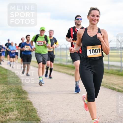 14.09.2025 - Airport Race Dr. Thomas Lammeyer http://msf.ph/oto/8878935 14.09.2025 12:27:25 Laufen 1007 meine-sportfotos.de