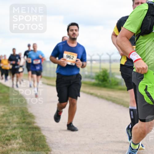 14.09.2025 - Airport Race Dr. Thomas Lammeyer http://msf.ph/oto/8878961 14.09.2025 12:27:28 Laufen 962, 203 meine-sportfotos.de